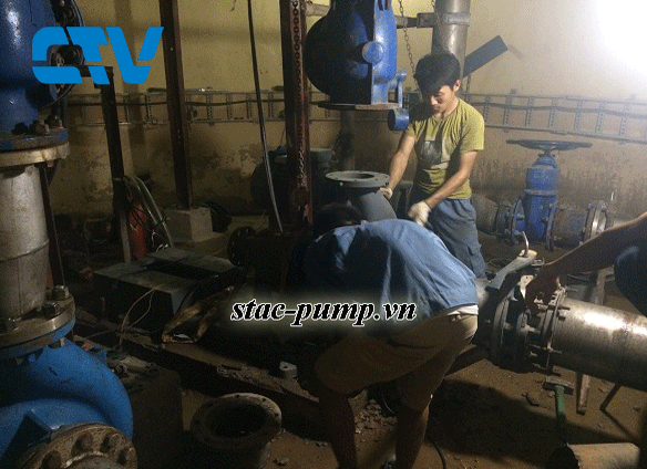 Cường Thịnh Vương sửa máy bơm nước tại nhà máy cấp nước Hà Giang